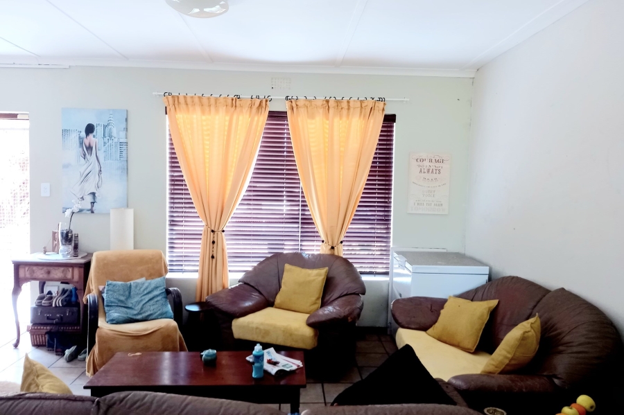 5 Bedroom Property for Sale in Vredenburg Western Cape